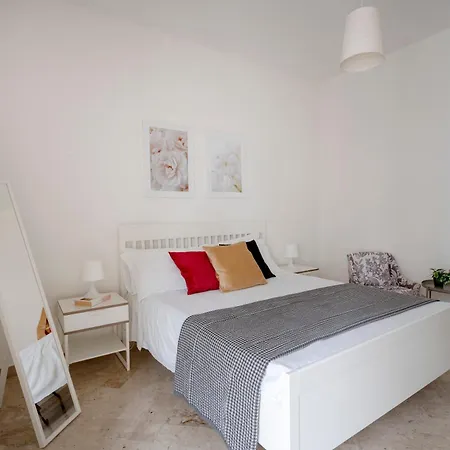 Sveva Apartment *